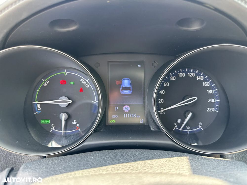 Toyota C-HR - 11