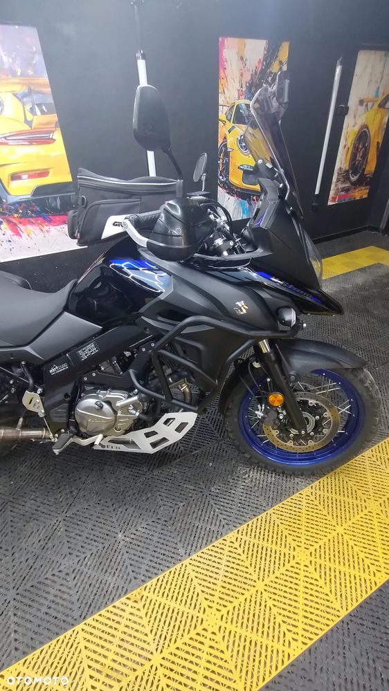 Suzuki V-STROM - 17