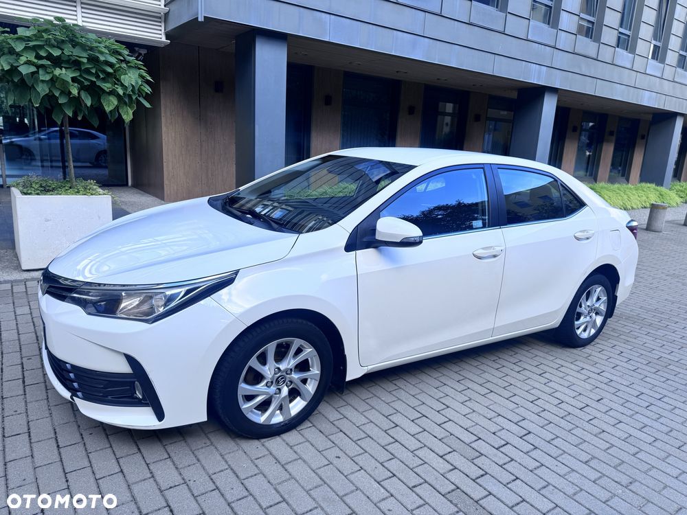 Toyota Corolla - 1