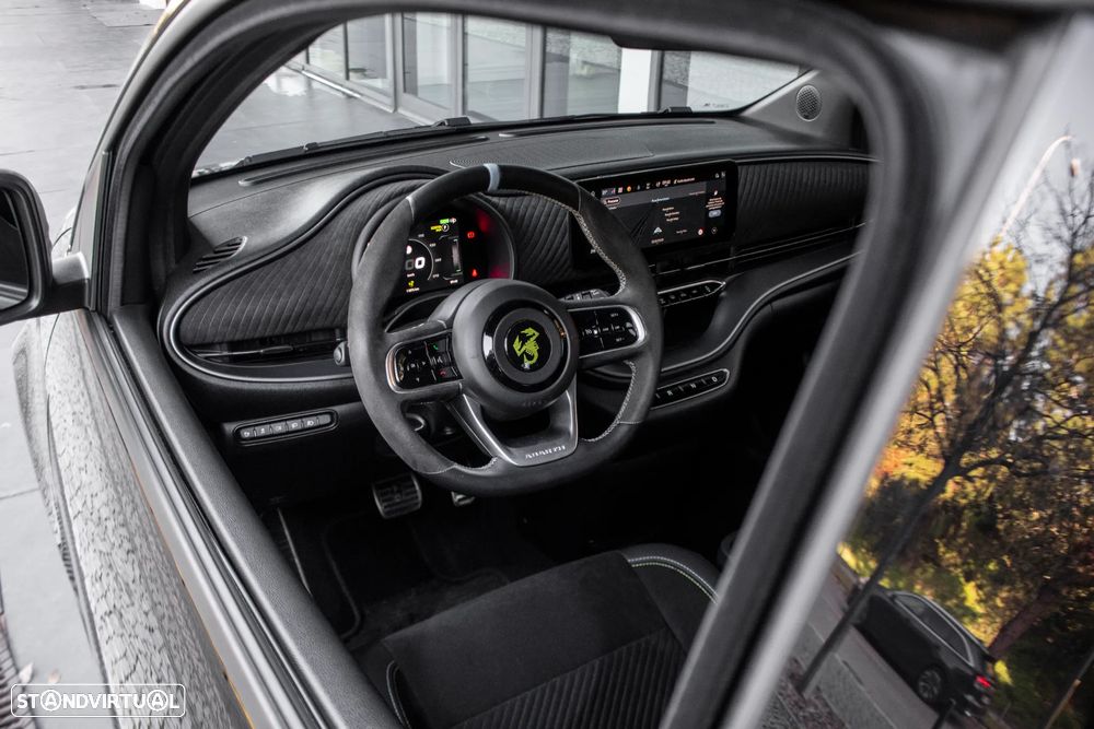Abarth 500e Turismo - 33