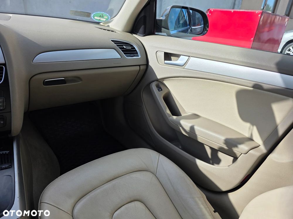 Audi A4 Avant 2.0 TDI - 30