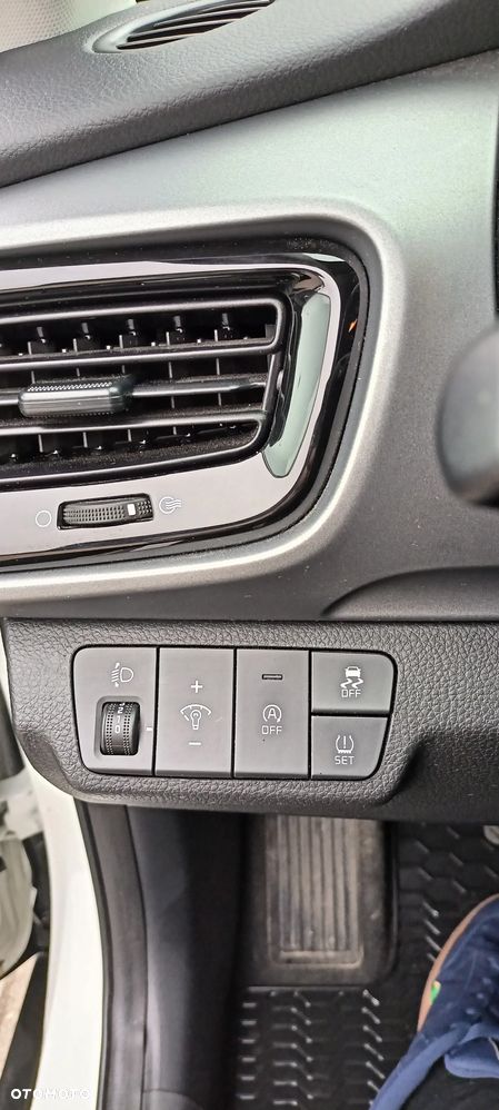 Kia Stonic 1.0 T-GDI L Business Line - 12