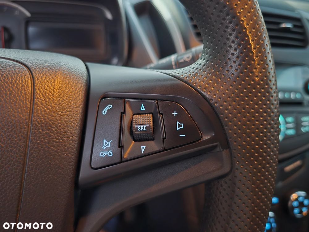 Chevrolet Trax 1.4T AWD LS - 36