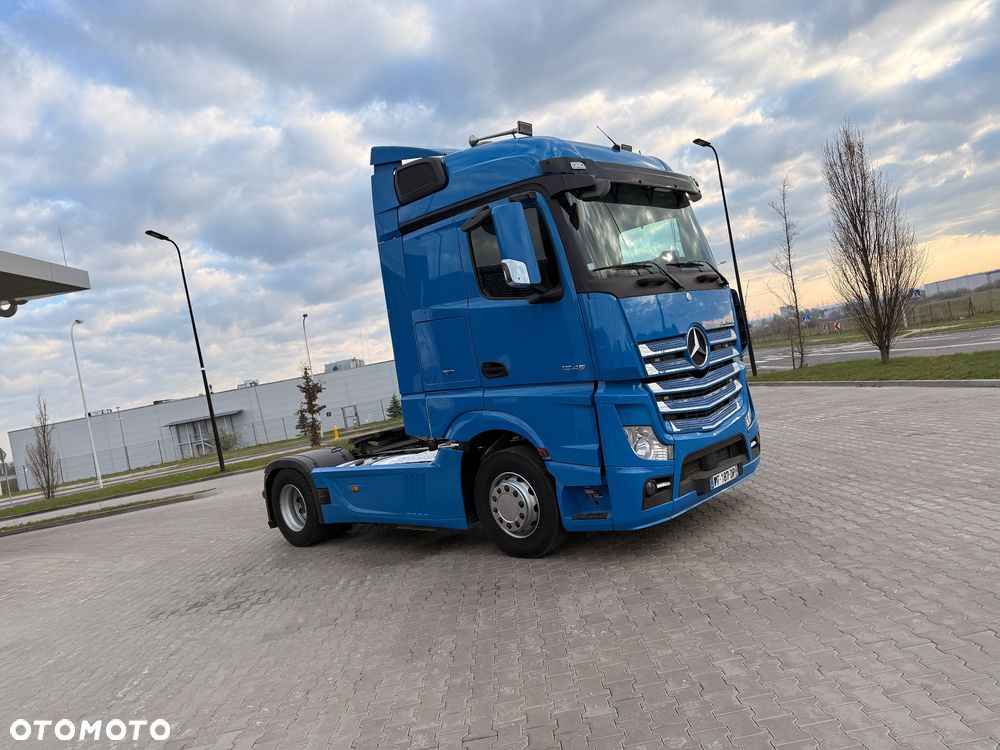 Mercedes-Benz ACTROS MP4 450/ sprowadzony/bez retardera/Euro6/Lodowka/2 zbiornika//Standart/2Lozka - 18