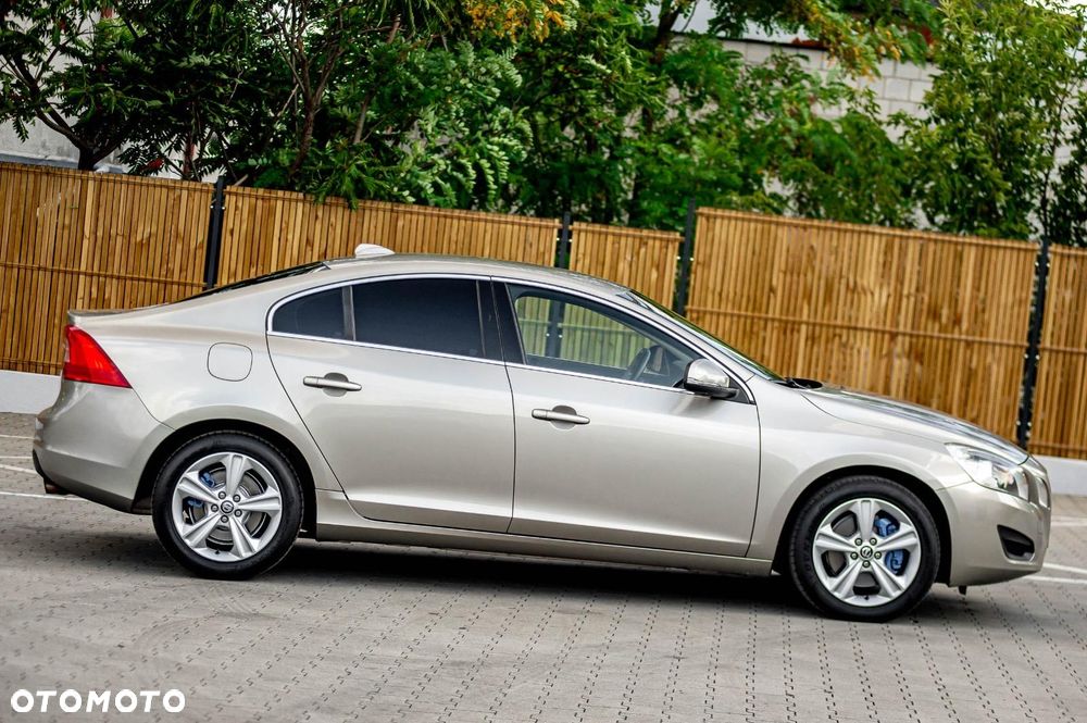 Volvo S60 - 10
