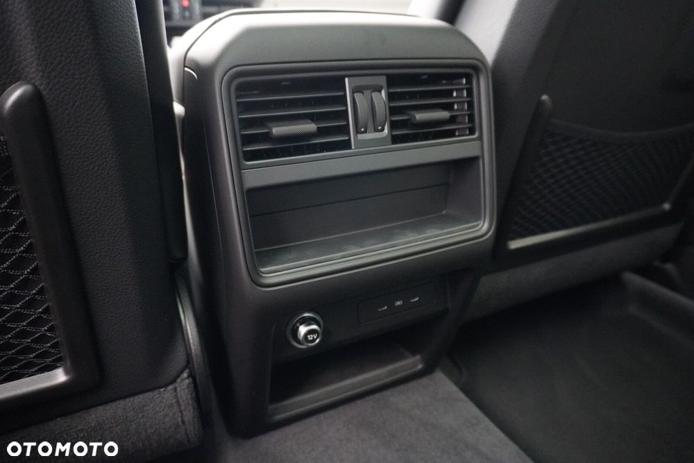 Porsche Cayenne - 29