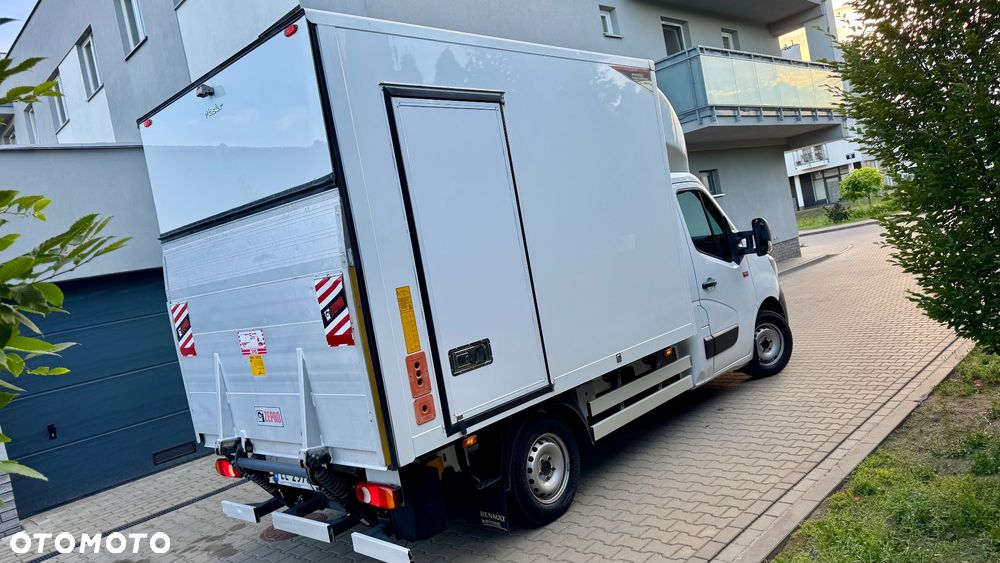 Renault Renault Master kontener Rampa Izoterma najazd WINDA 3 miejsca izolowany budka na rama 6EP 8EP - 39