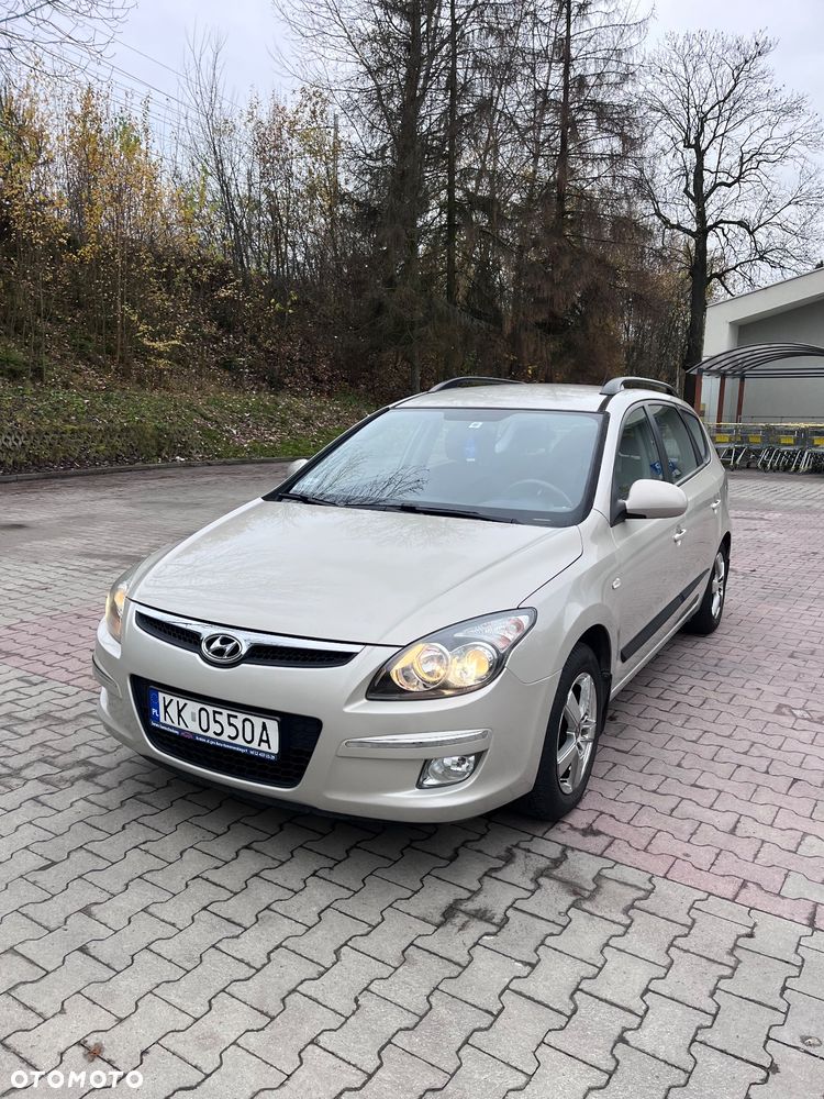 Hyundai i30 1.6 Comfort EU5 - 2