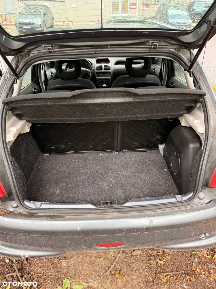 Peugeot 206 - 8