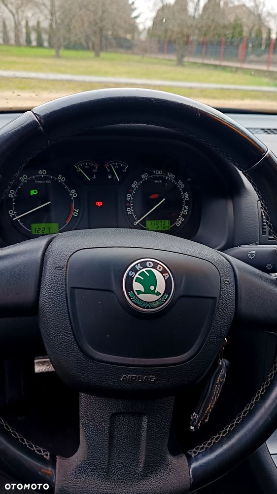 Skoda Octavia 1.6 - 18