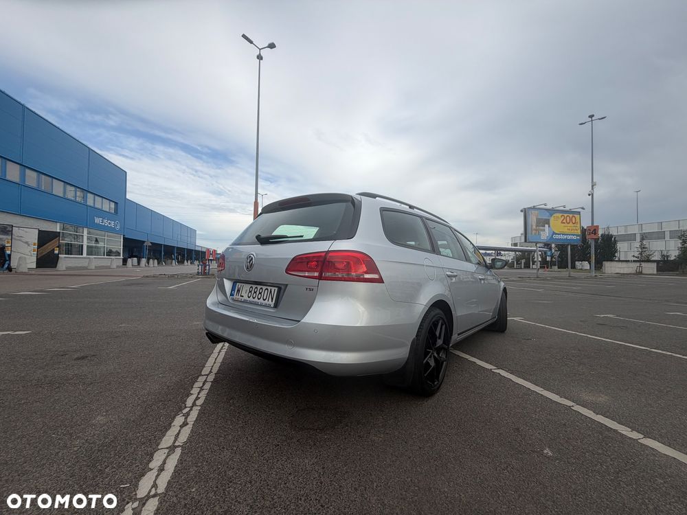 Volkswagen Passat 1.8 TSI Trendline - 4