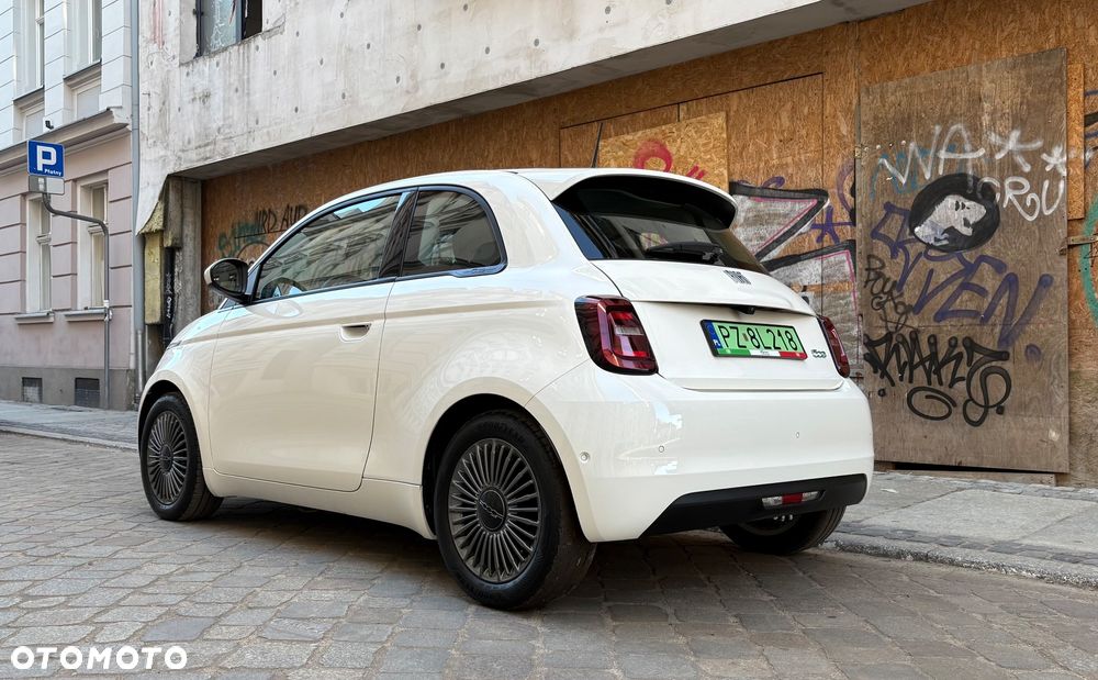 Fiat 500e La Prima - 13