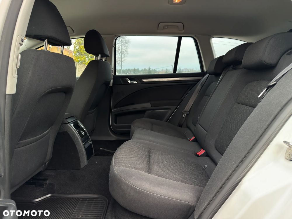 Skoda Superb 1.6 TDI Active Greenline - 19