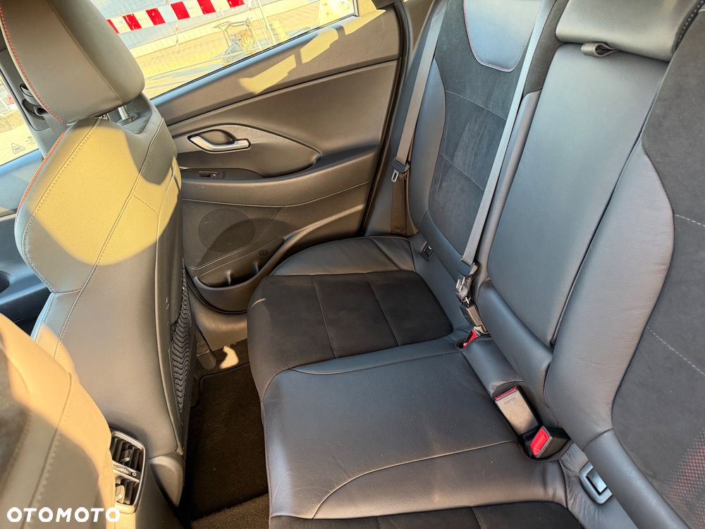 Hyundai i30 1.5 T-GDI 48V-Hybrid Trend - 24
