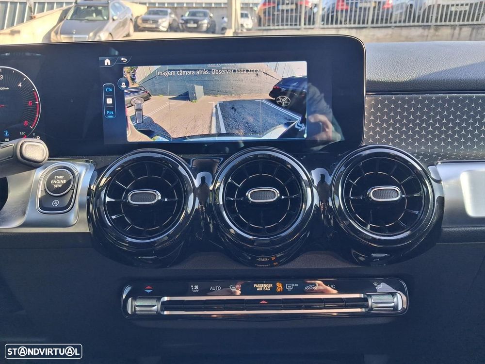 Mercedes-Benz GLB 180 d Progressive - 17