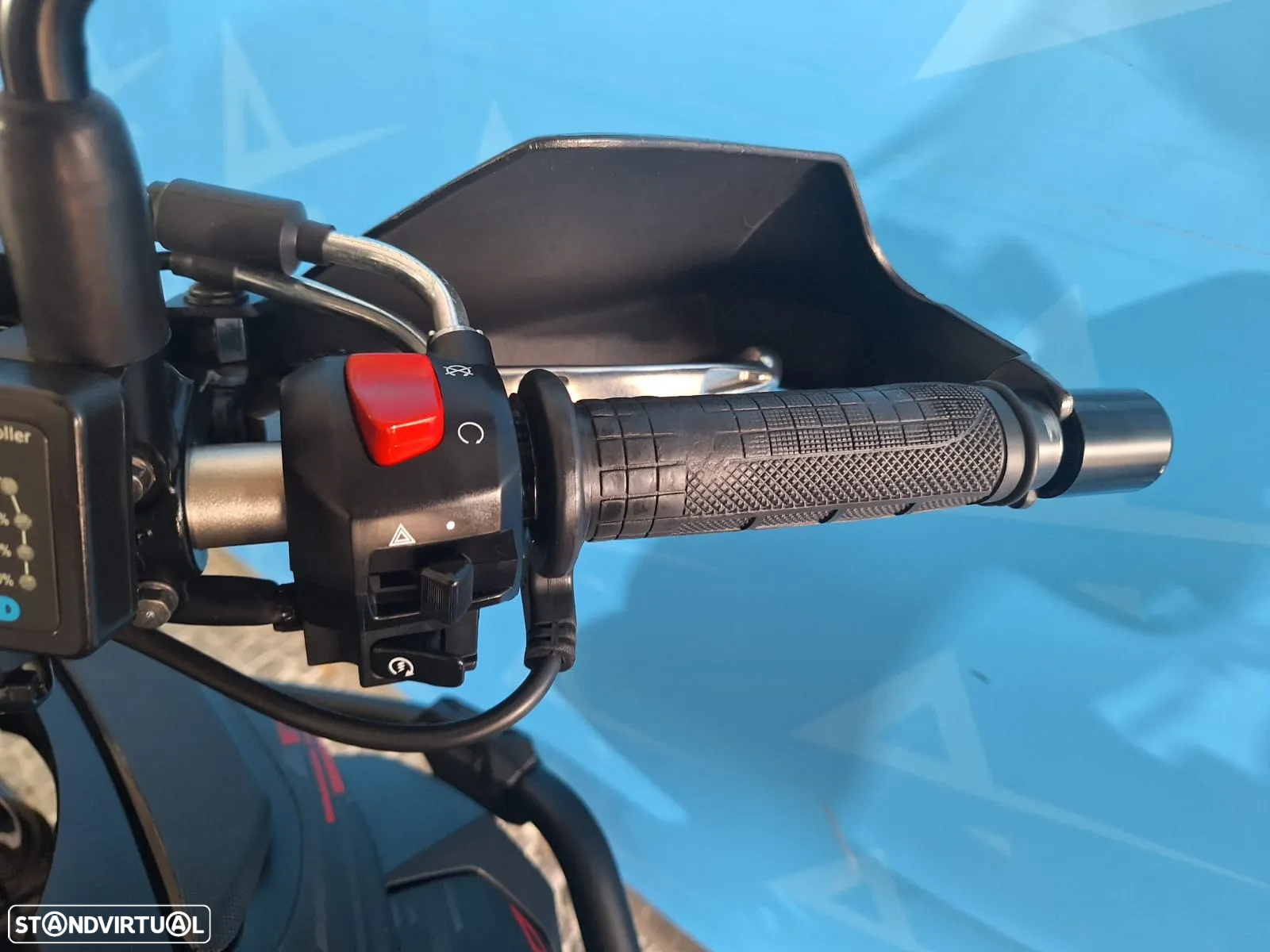 Suzuki DL V-Strom 650 - 8