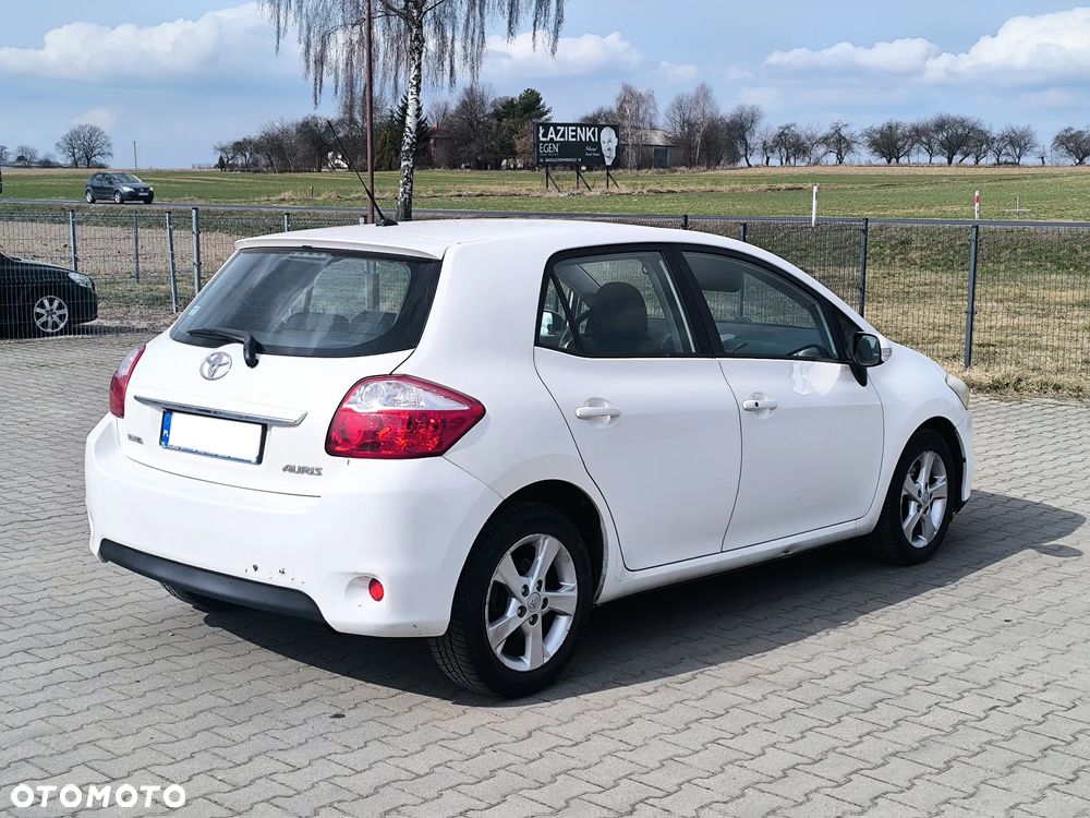 Toyota Auris 2.0 D-4D Edition - 4
