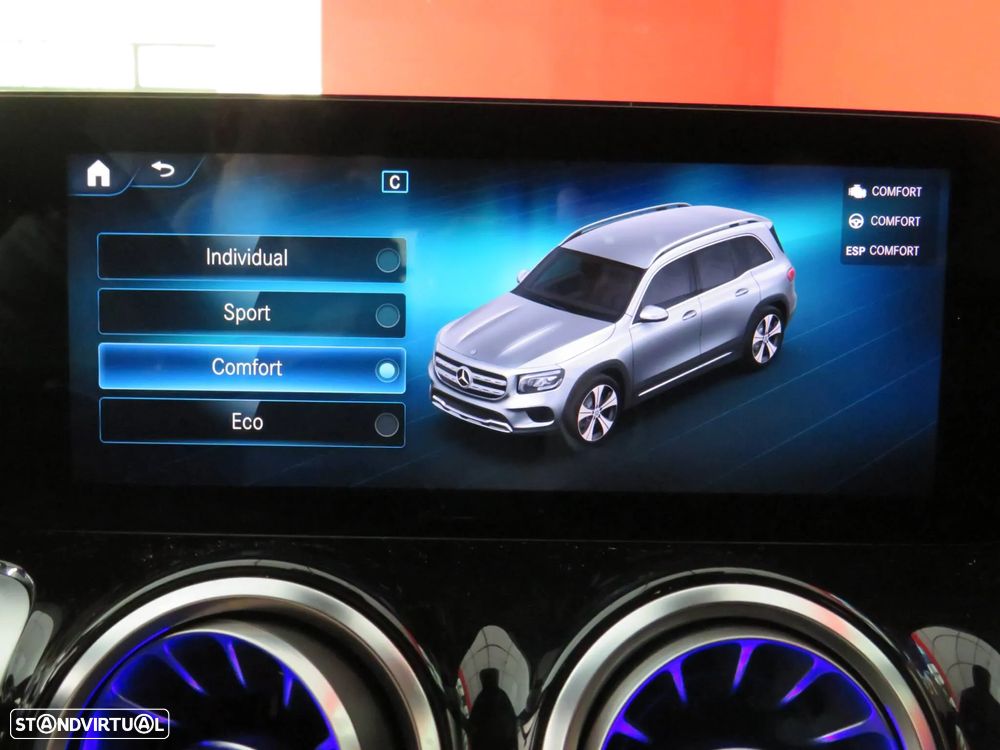 Mercedes-Benz GLB 200 d AMG Line - 32