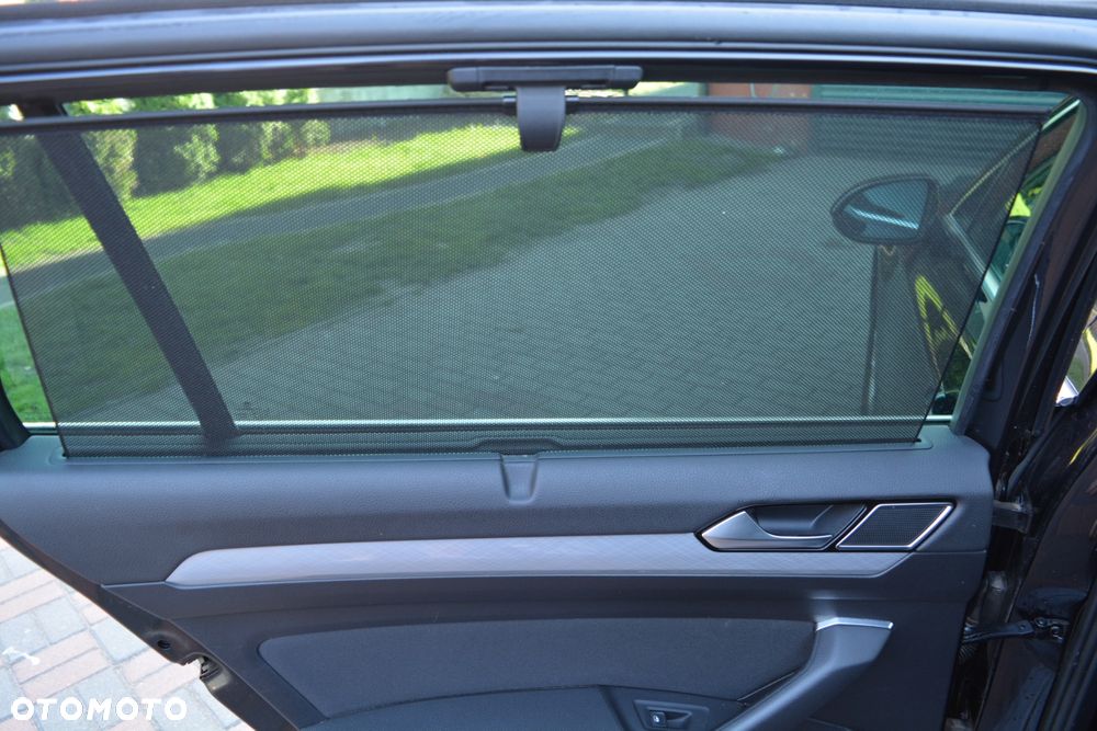 Volkswagen Passat 2.0 TDI SCR DSG Business - 24