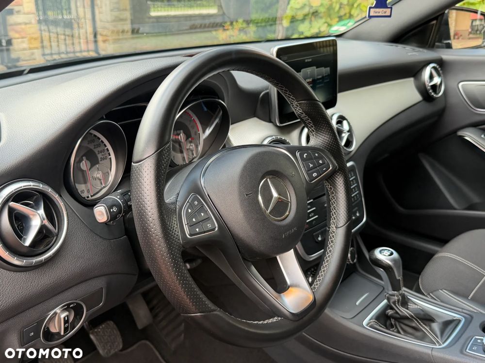 Mercedes-Benz CLA 2015