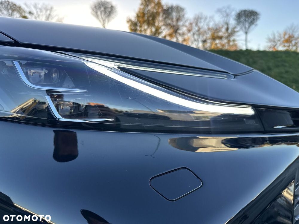 Toyota Camry - 11
