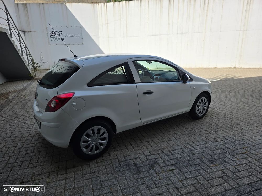 Opel Corsa Van - 9