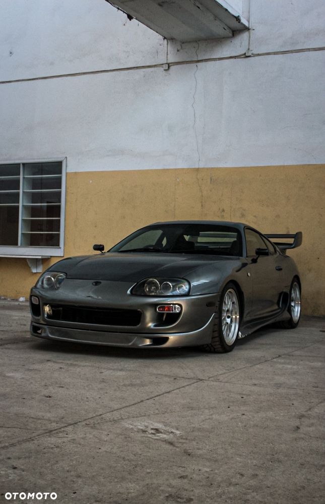 Toyota Supra - 4