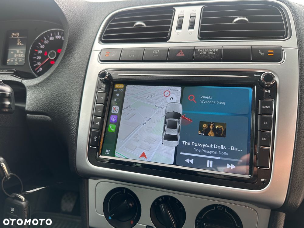 Volkswagen Polo 1.2 TSI MATCH - 28