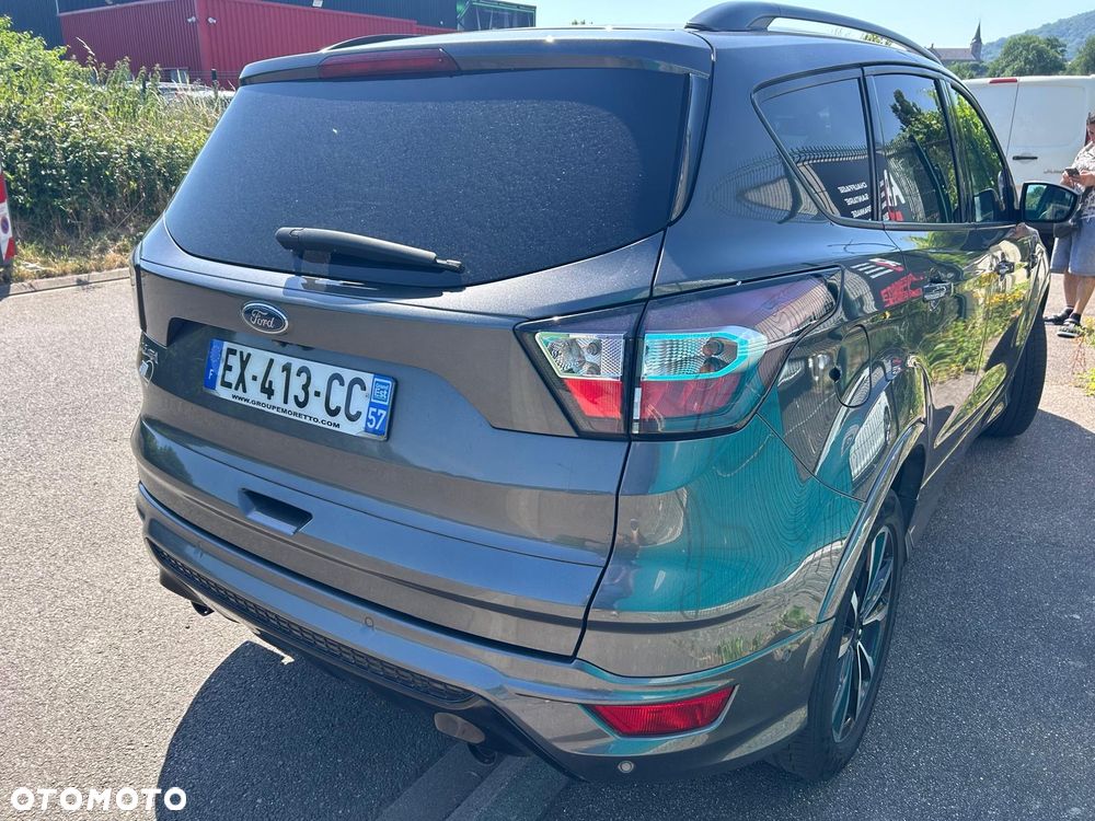 Ford Kuga 2.0 TDCi 2x4 ST-Line - 4