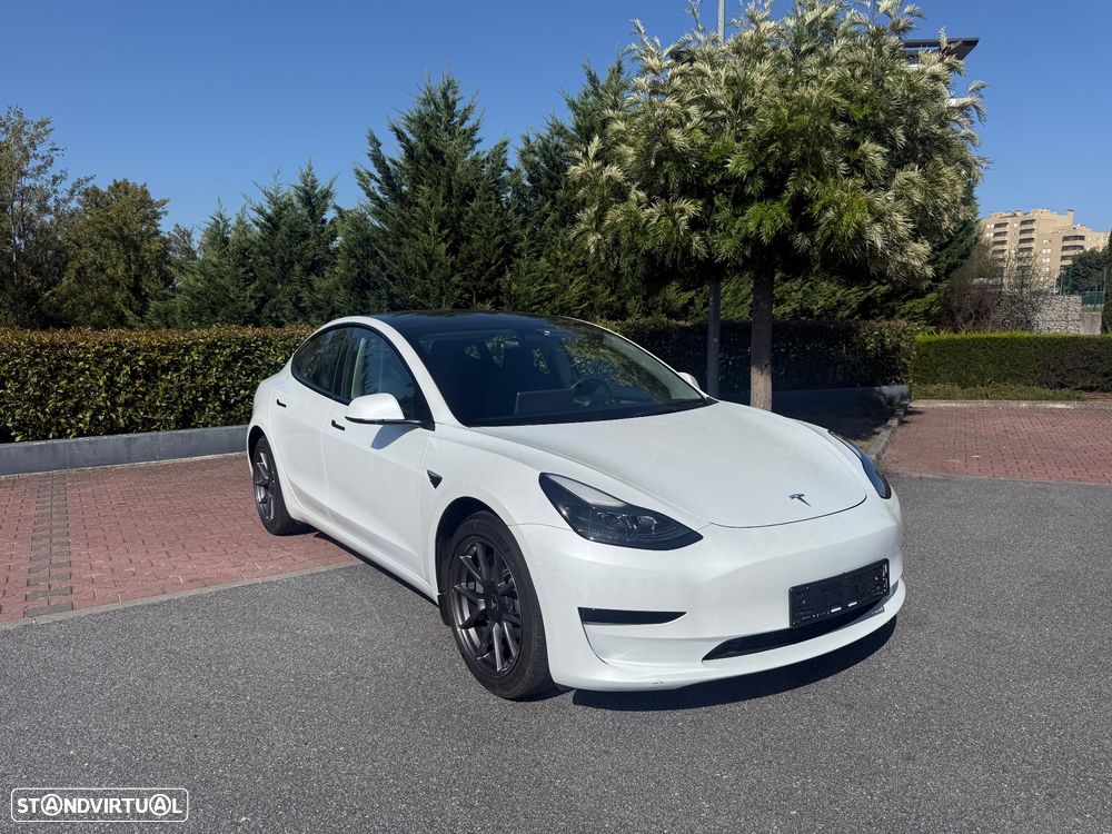 Tesla Model 3 Standard Range Plus RWD