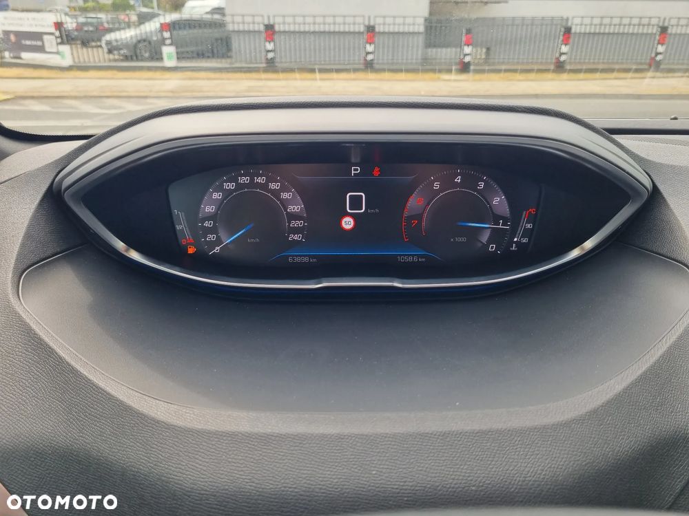 Peugeot 3008 1.2 PureTech Allure S&S EAT6 - 15