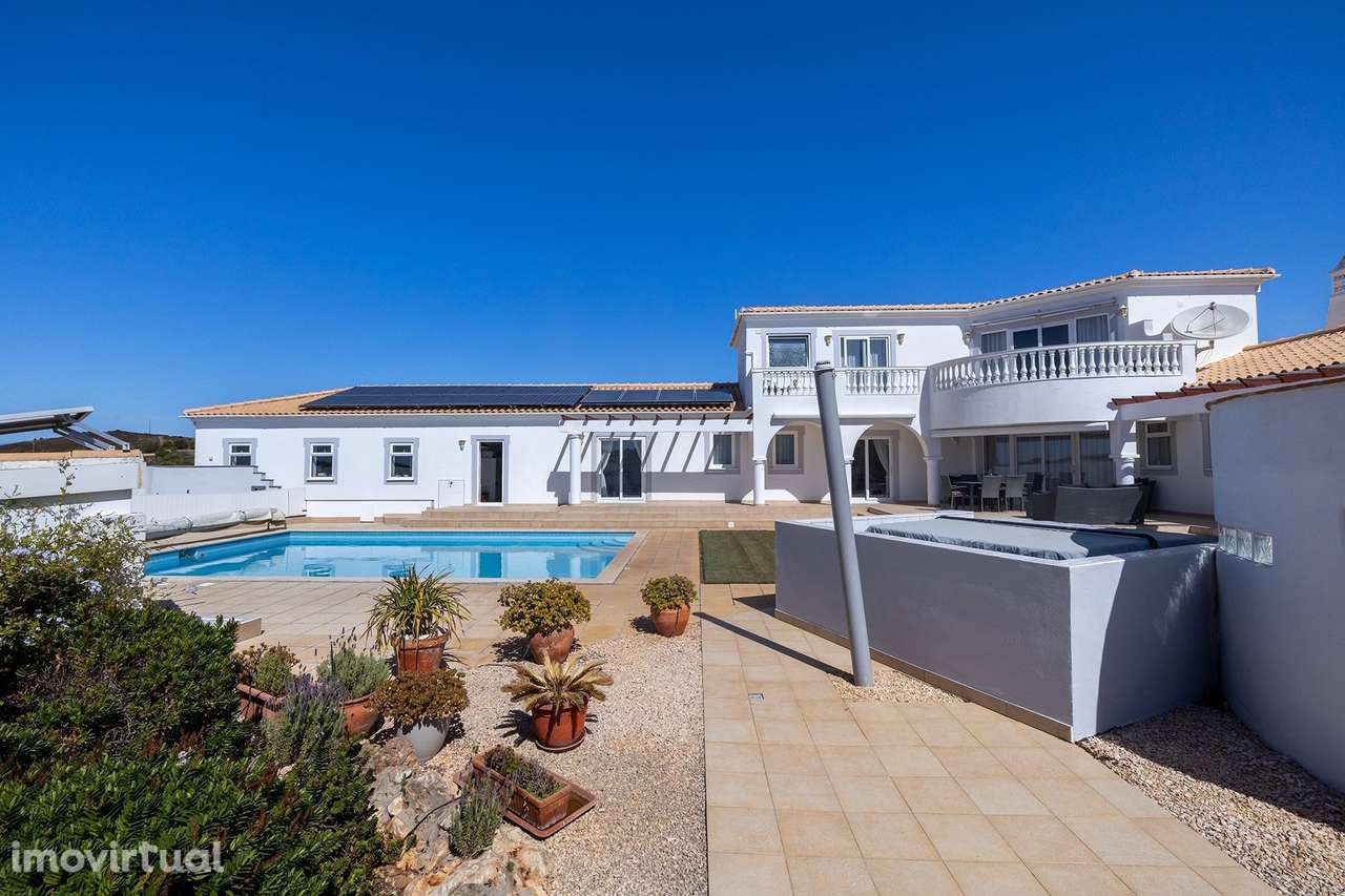 MORADIA DE SONHO T4 + ANEXO, GARAGEM E PISCINA EM VILA DO BISPO - Grande imagem: 4/58