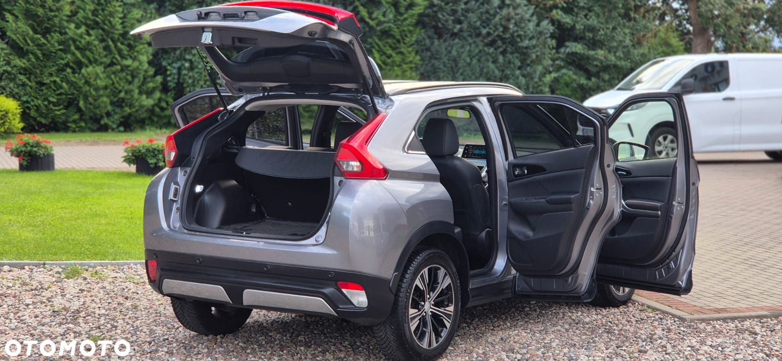 Mitsubishi Eclipse Cross - 7