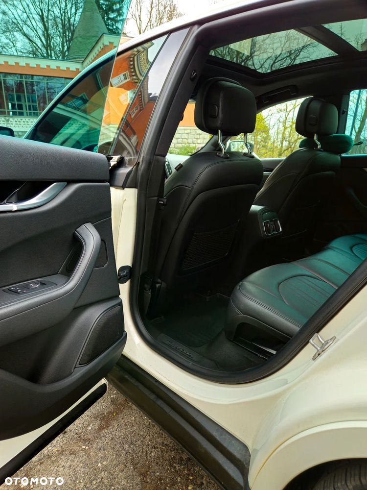 Maserati Levante - 18