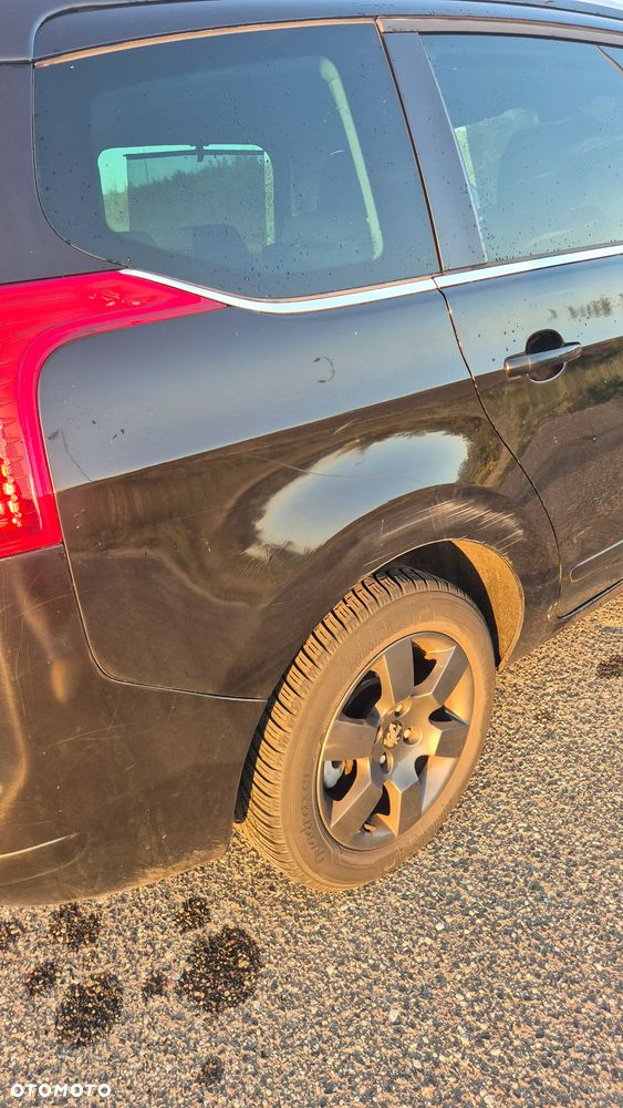 Peugeot 5008 2.0 HDi Allure 7os - 10