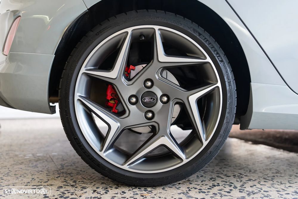 Ford Fiesta 1.5 EcoBoost ST - 17