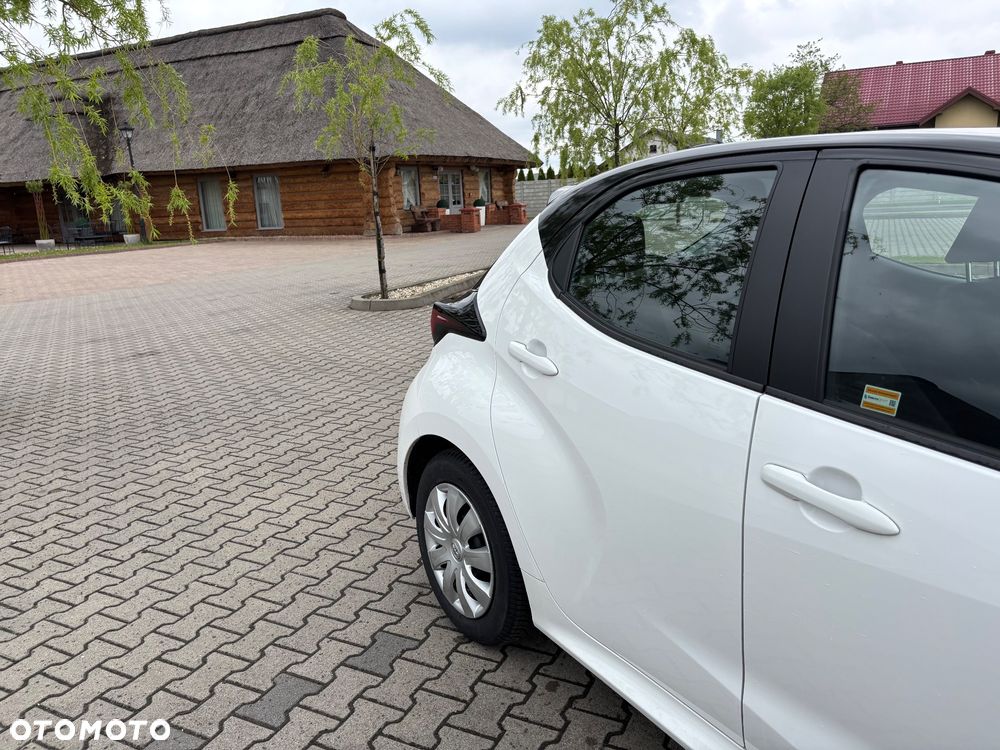Toyota Yaris 1.5 Style - 10