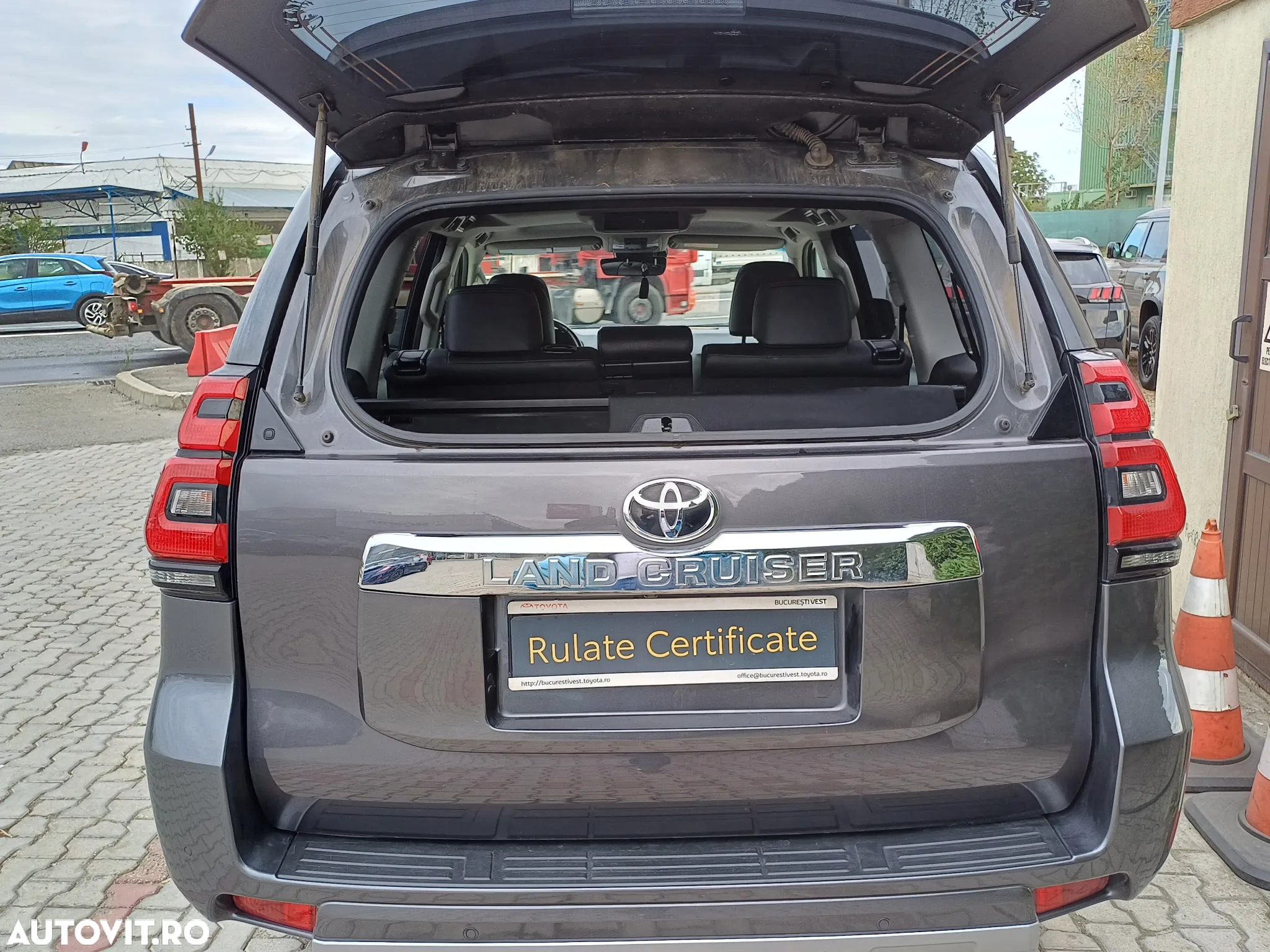 Toyota Land Cruiser 2.8l Turbo D-4D AVS Aut. Luxury - 7
