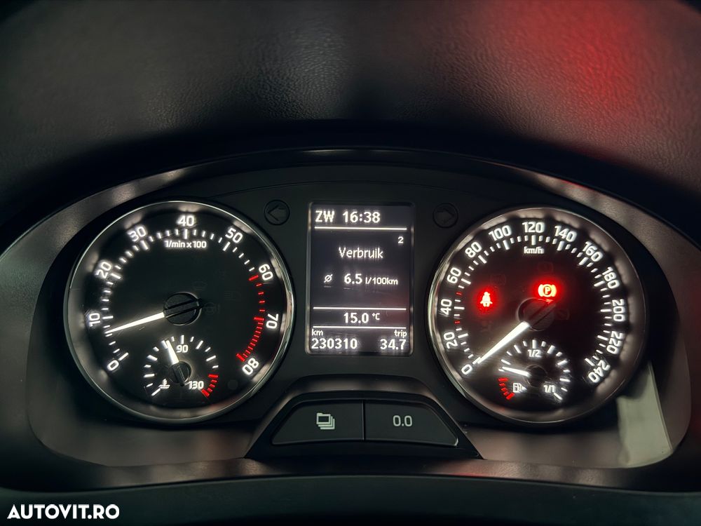 Skoda RAPID 1.2 TSI Elegance - 16