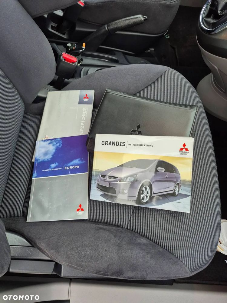 Mitsubishi Grandis 2.0 DI-D 7-Sitzer Intense - 17