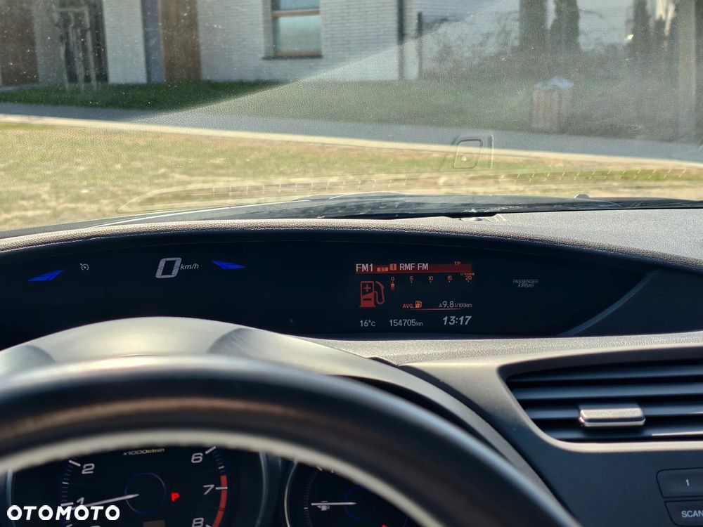 Honda Civic 1.8 Executive - 29