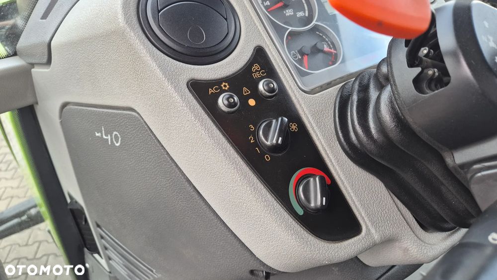 Claas Arion 620 2009R - 17