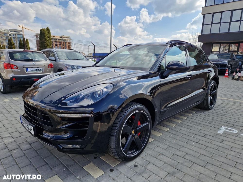 Porsche Macan - 1