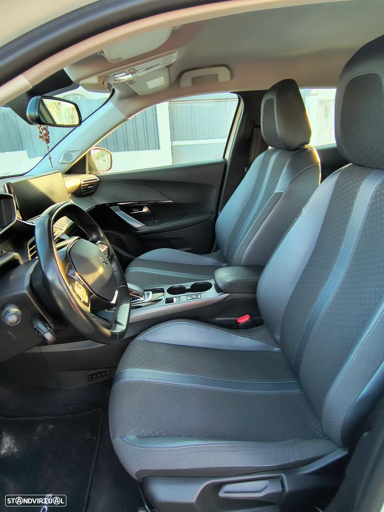Peugeot 2008 - 3