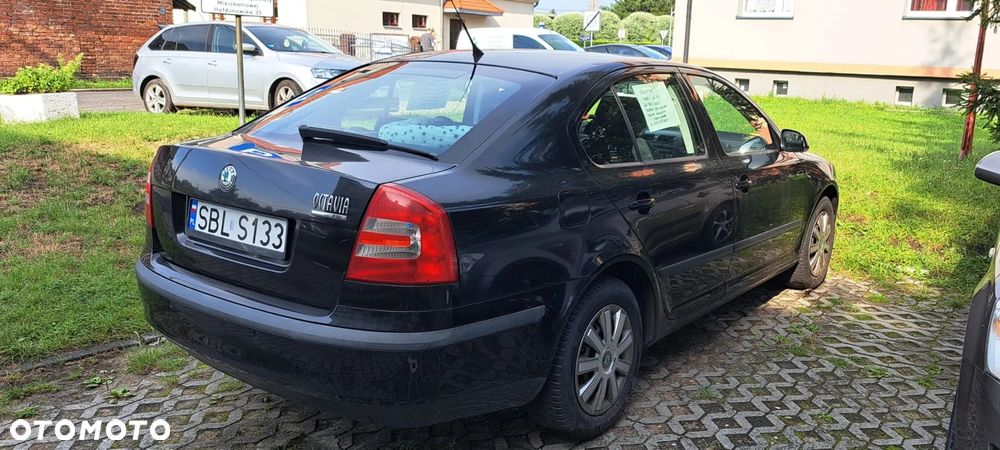 Skoda Octavia 1.6 FSI Ambiente - 6