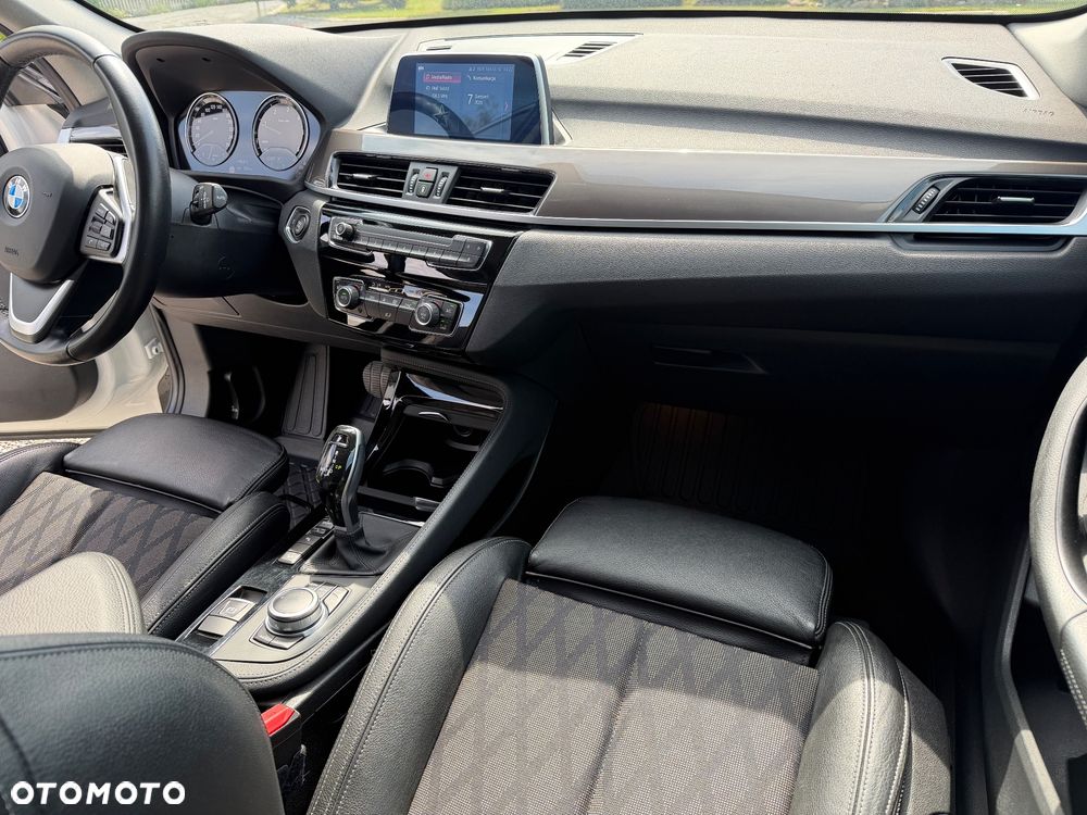 BMW X1 xDrive18d xLine sport - 33
