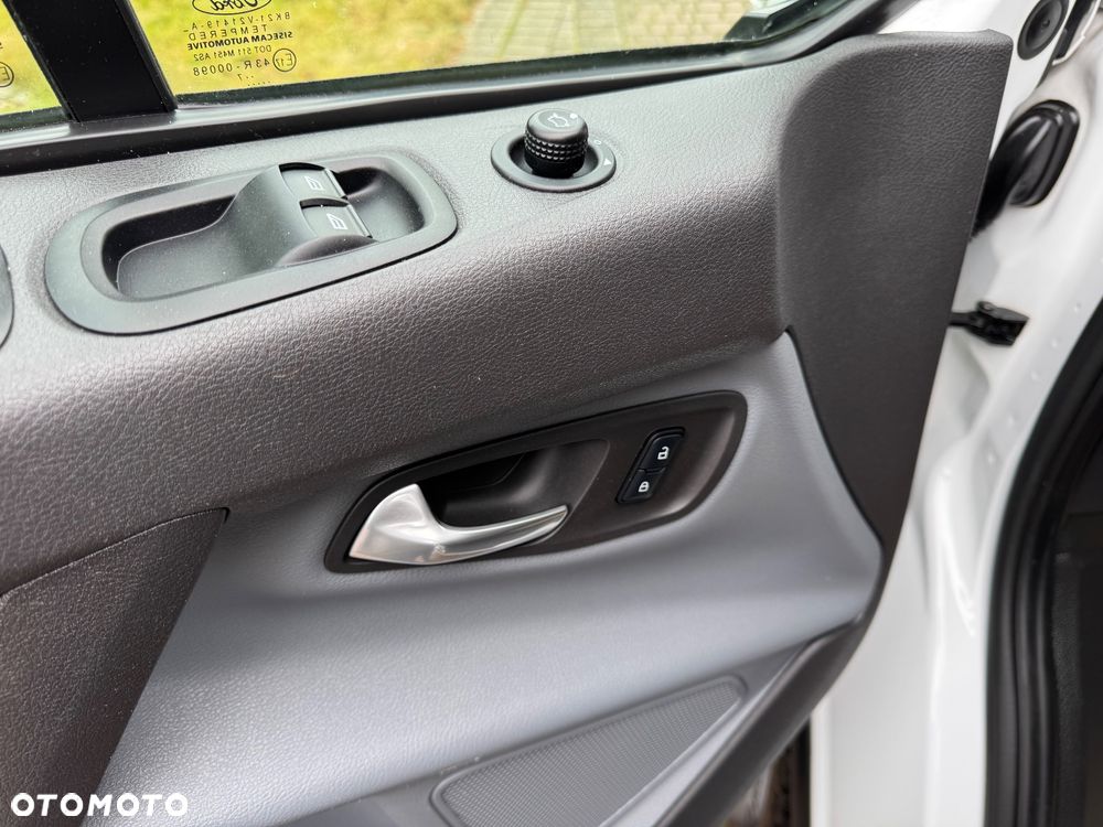 Ford Transit Custom 290 L1H1 Limited - 23