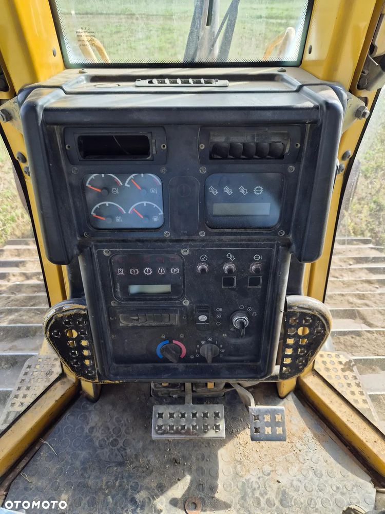 Caterpillar D6N LGP - 12