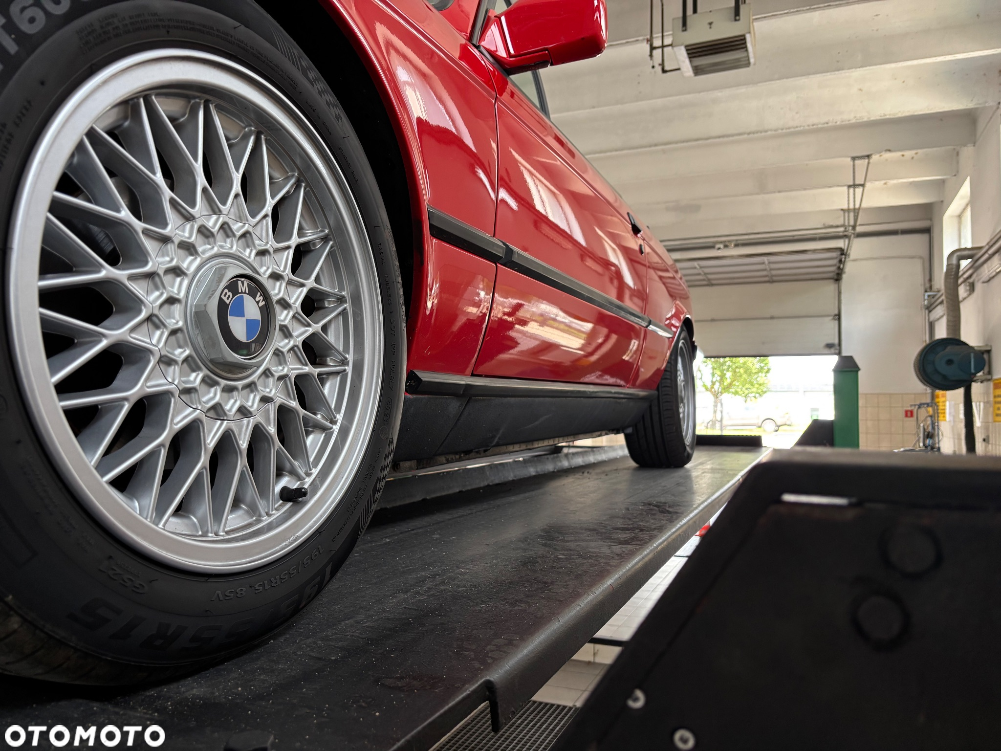 BMW Seria 3 318i - 14