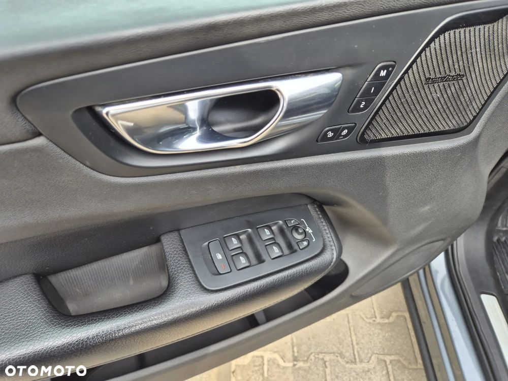 Volvo XC 60 D4 AWD Inscription - 36